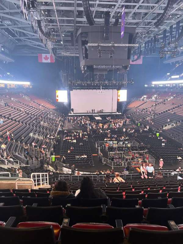 Scotiabank Arena, section: 103, row: 32, seat: 17