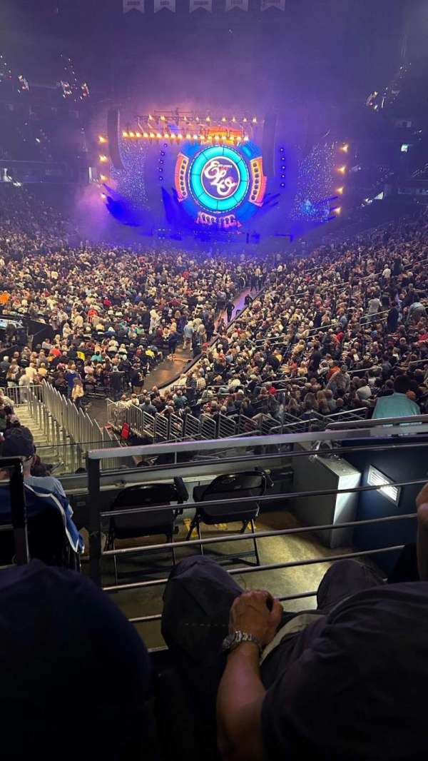 Capital One Arena, section: 107, row: W, seat: 15