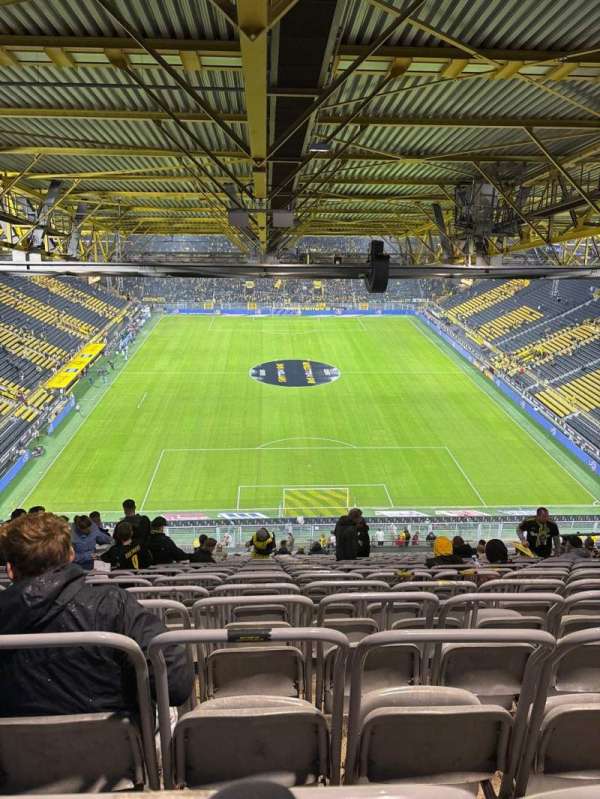 Signal Iduna Park, section: 76, row: 42, seat: 55