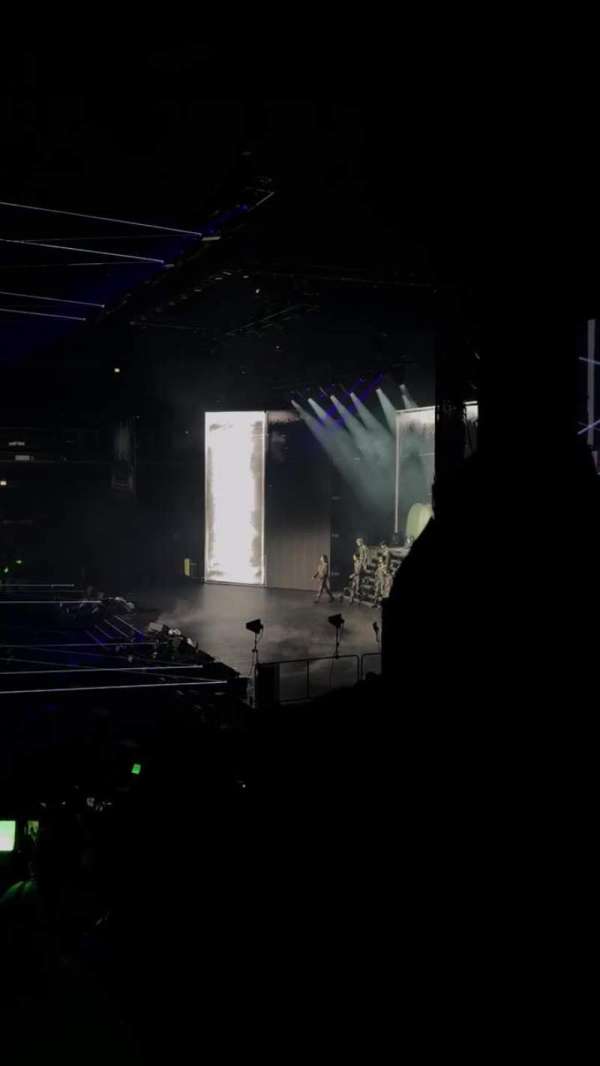United Center, section: 121, row: 18, seat: 9
