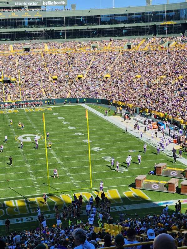 Lambeau Field, section: 352, row: 7, seat: 23