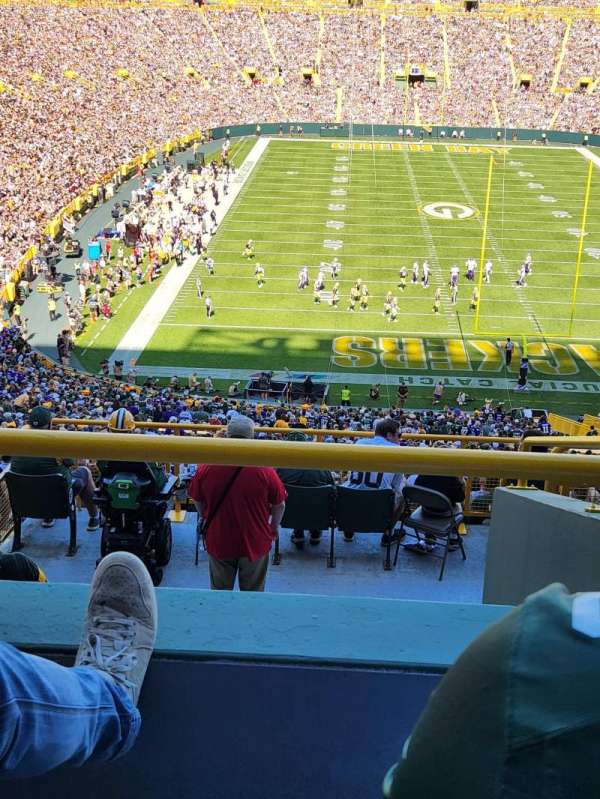 Lambeau Field, section: 352, row: 7, seat: 23