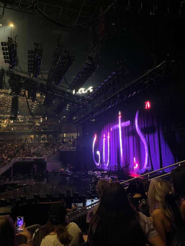 State Farm Arena, section: 105