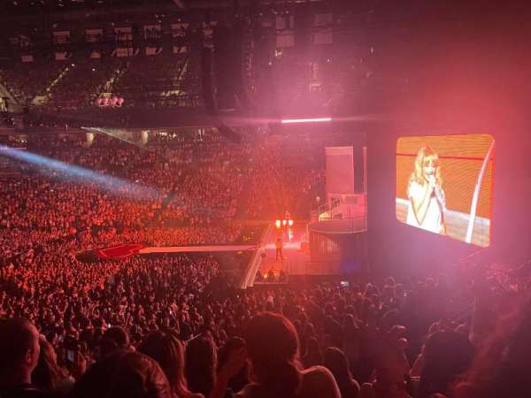 Barclays Center, section: 105, row: 8, seat: 15