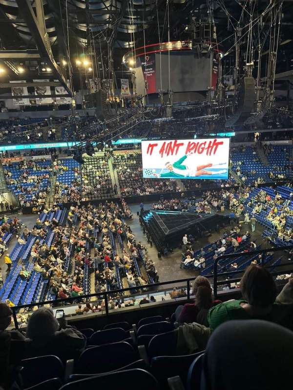 Mohegan Sun Arena at Casey Plaza, section: 205, row: E, seat: 4
