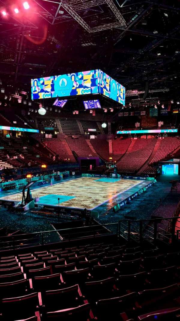 Accor Arena, section: Gradin L, row: 11, seat: 32