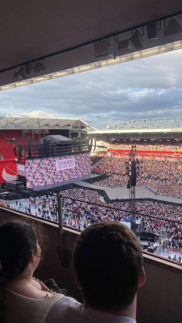 Anfield, section: u8, row: 60, seat: 218