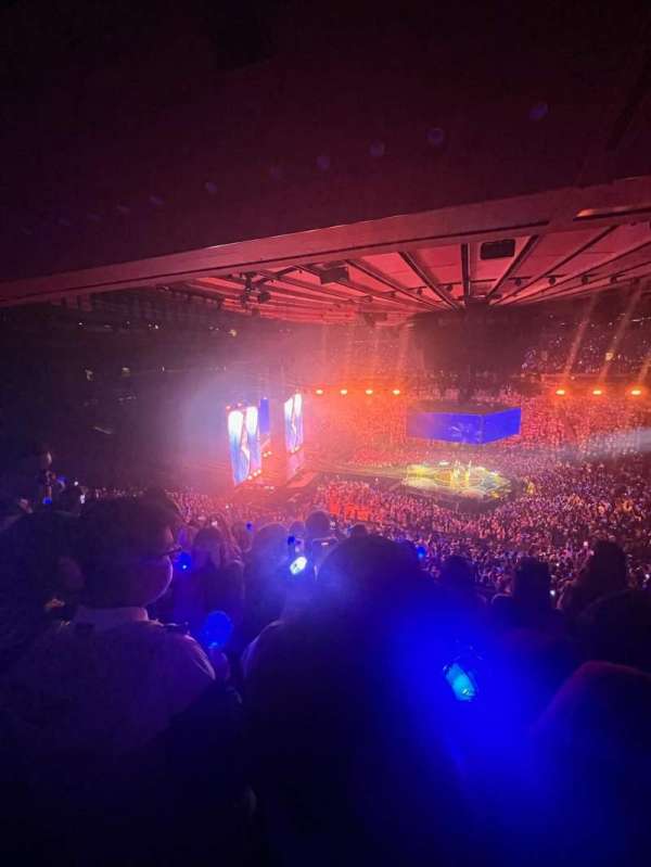 Madison Square Garden, section: 224, row: 8, seat: 5