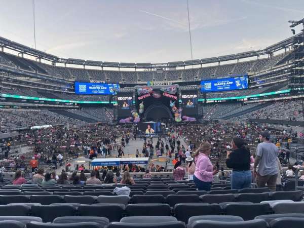 MetLife Stadium, section: 126, row: 18, seat: 5