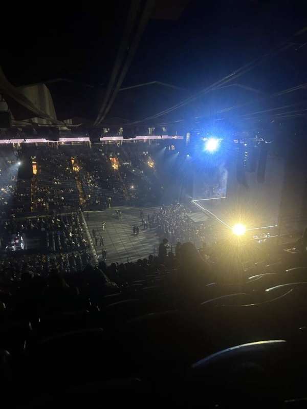 Oakland Arena, section: 232, row: 15, seat: 11