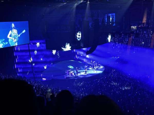 Kia Forum, section: 227, row: 14, seat: 14