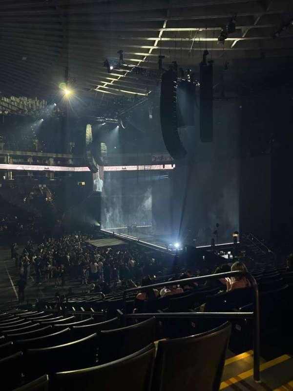Oakland Arena, section: 128, row: 18, seat: 1