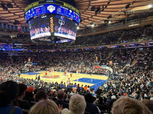Madison Square Garden, section: 109, row: 10, seat: 13