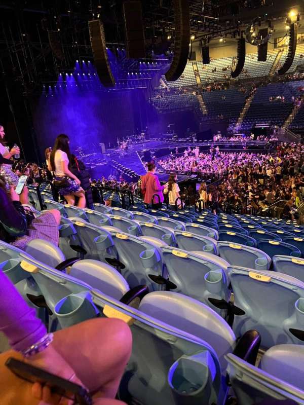 rod laver arena, section: 5, row: T