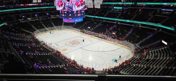 Capital One Arena, section: 422, row: G, seat: 10