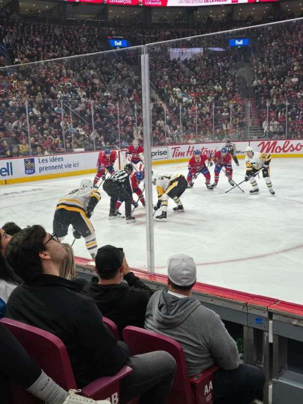 Centre Bell, section: 102, row: DD, seat: 15
