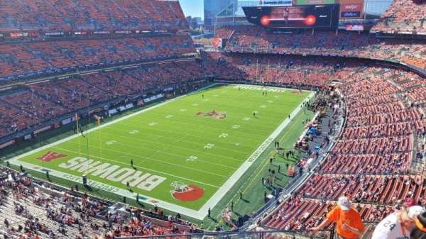 Huntington Bank Field, section: 524, row: 1, seat: 3