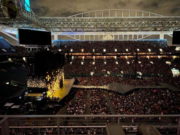Hard Rock Stadium, section: 348, row: 5, seat: 15