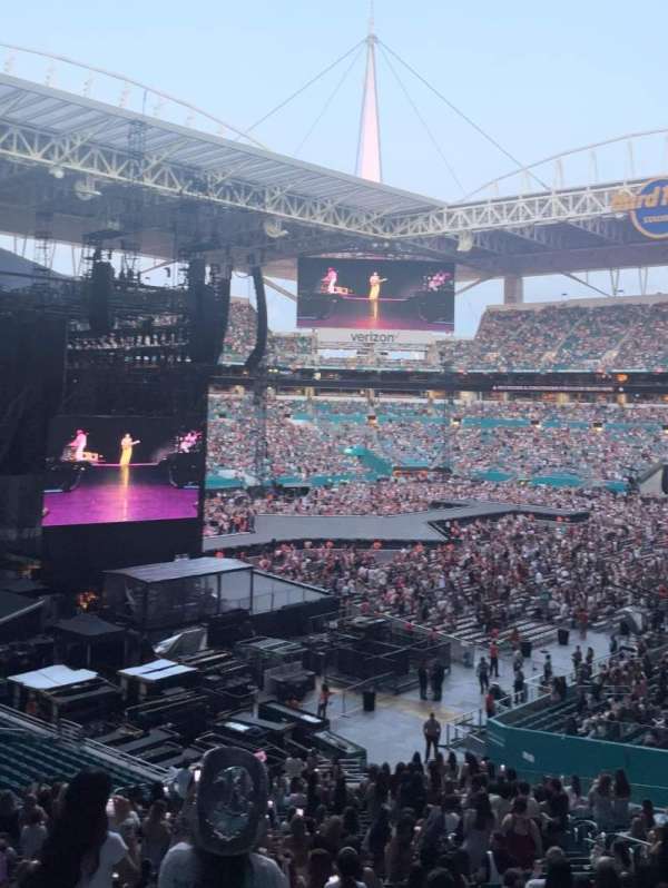 Hard Rock Stadium, section: 253, row: 7, seat: 18