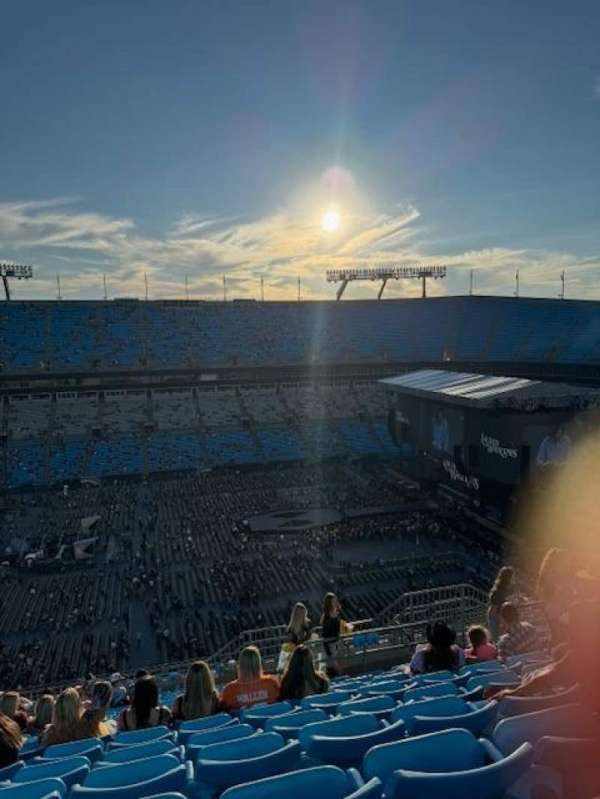 Bank of America Stadium, section: 516, row: 13, seat: 9