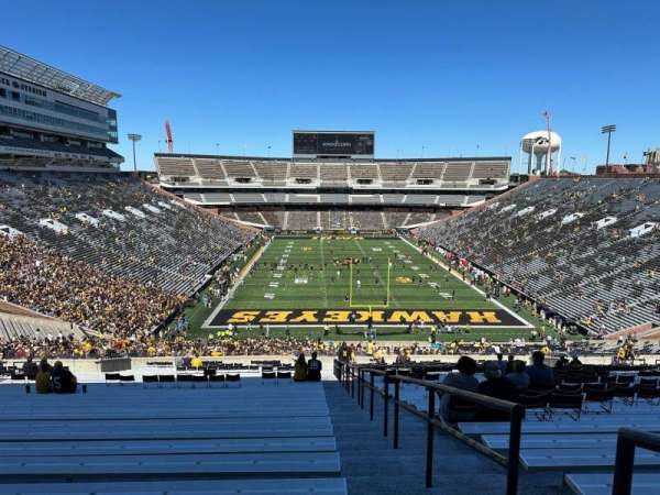 Kinnick Stadium, section: 217, row: 37, seat: 1