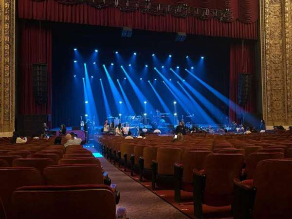 Chicago Theatre, section: MNFL3L, row: G, seat: 301