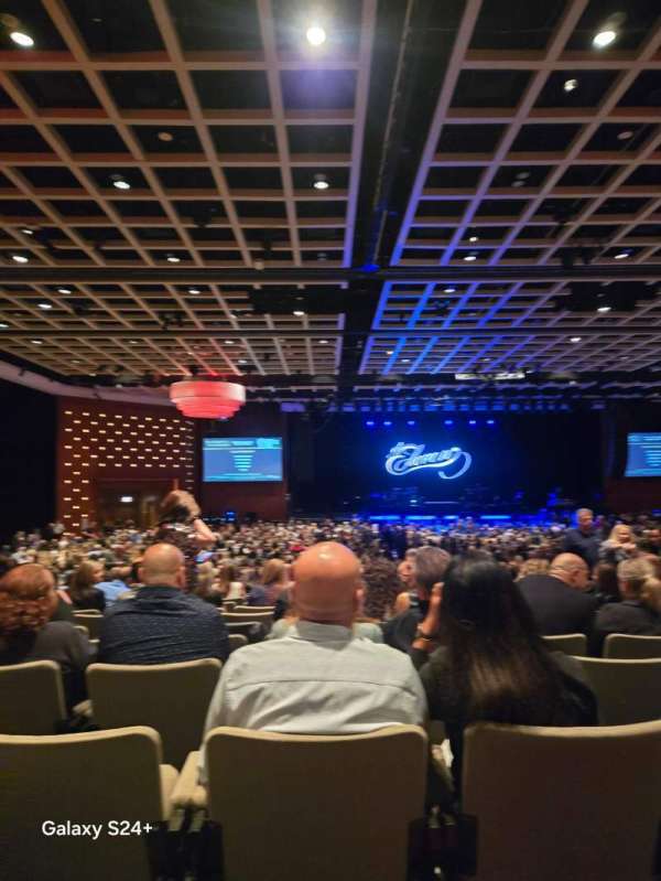 Borgata Event Center, section: B, row: U, seat: 11