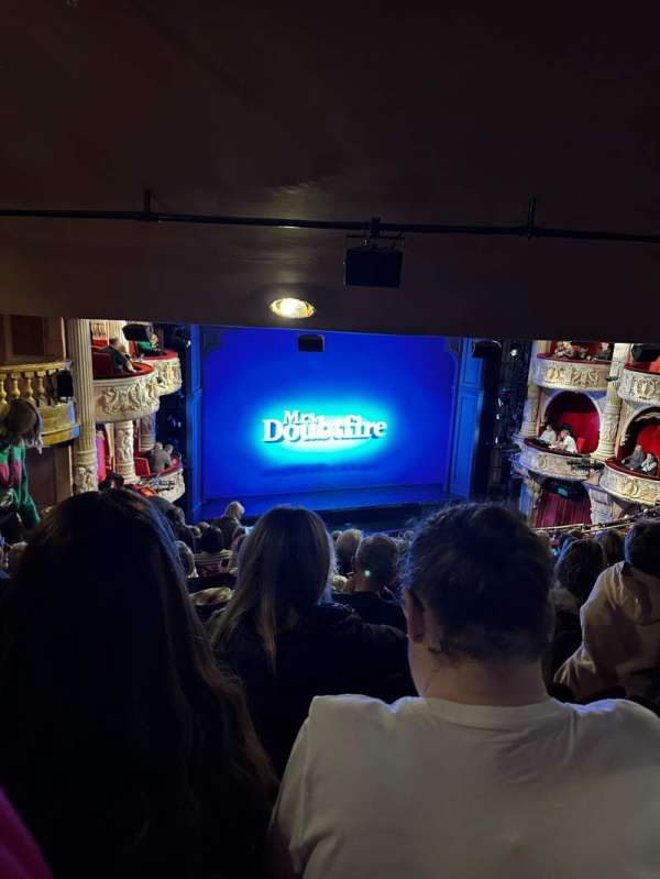 Shaftesbury Theatre, section: Royal Circle, row: M, seat: 32