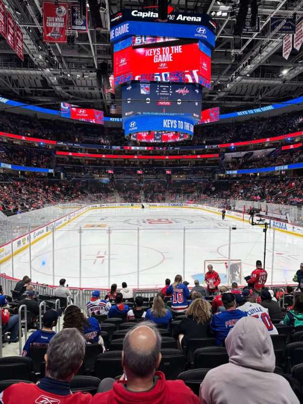 Capital One Arena, section: 116, row: N, seat: 4