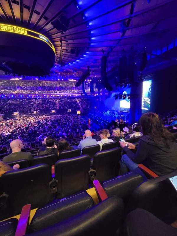 Madison Square Garden, section: 108, row: 15, seat: 4