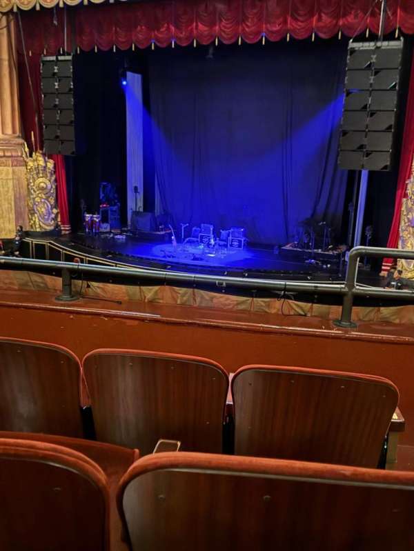 Beacon Theatre, section: LOGE 2, row: C, seat: 26