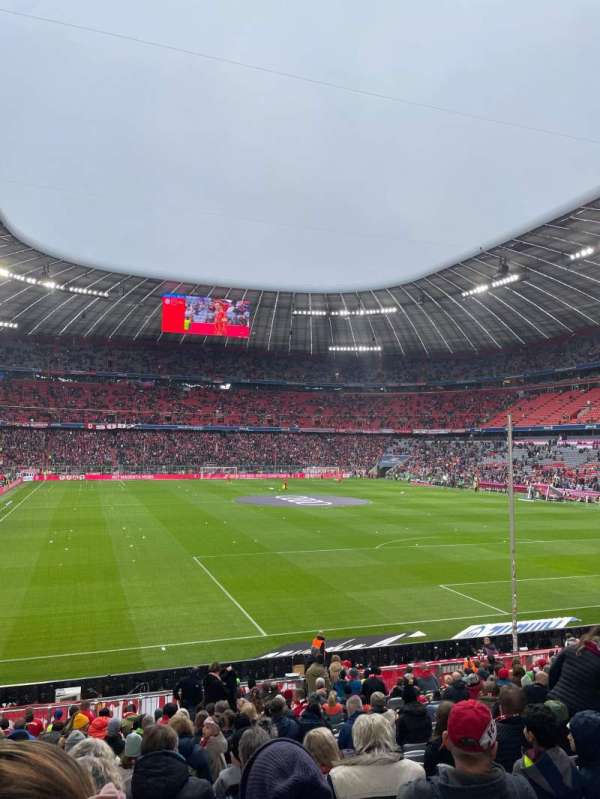 Allianz Arena, section: 129, row: 19, seat: 8