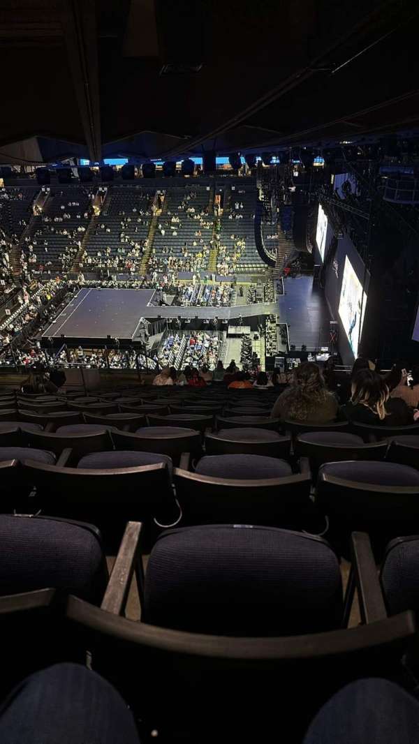 Oakland Arena, section: 231, row: 18, seat: 8