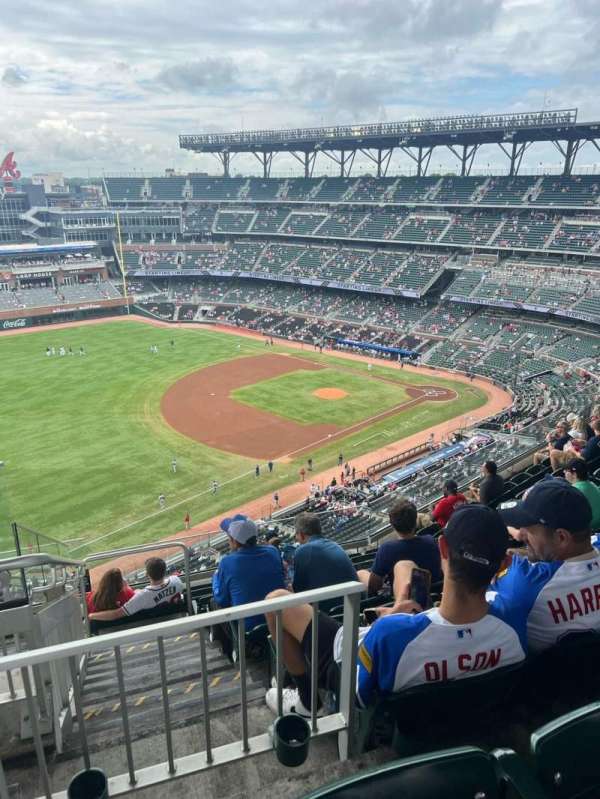 Truist Park, section: 439, row: 9, seat: 27