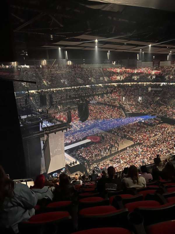 Moda Center, section: 304, row: P, seat: 14