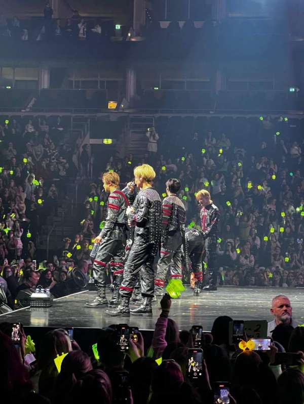 Uber Arena, section: 207, row: 2, seat: 12
