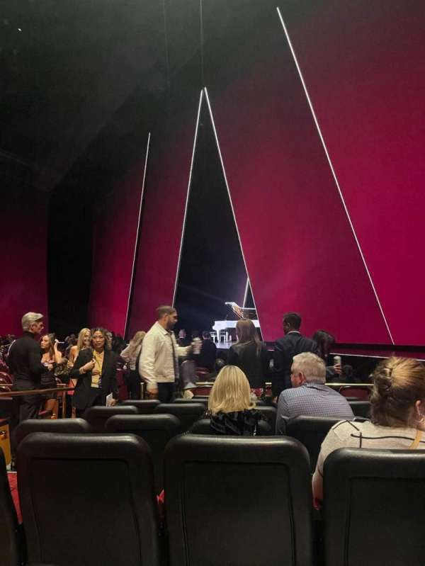 The Colosseum At Caesars Palace, section: 102, row: P, seat: 209
