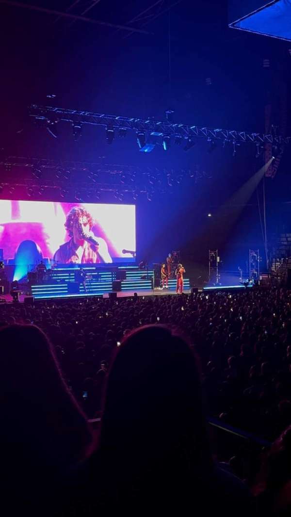 Adidas Arena, section: Gradin I, row: 8, seat: 5