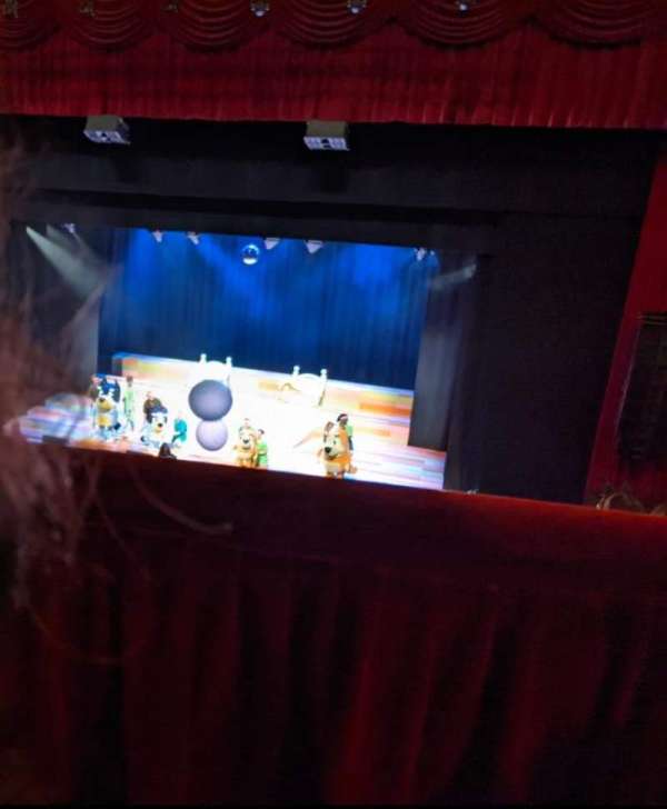 Chicago Theatre, section: Balcony3R, row: A, seat: 312
