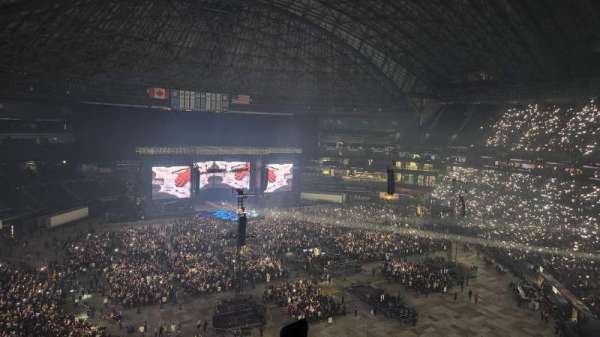 Rogers Centre, section: 528, row: 8, seat: 12