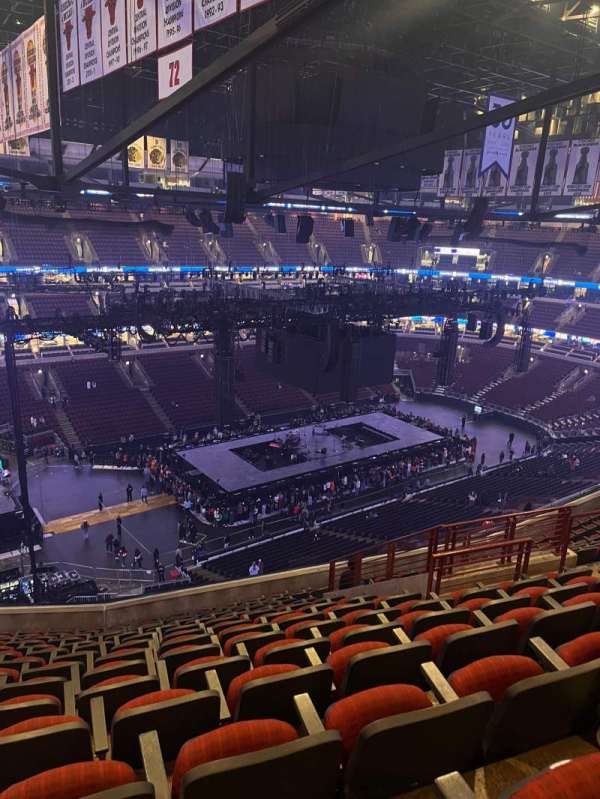 United Center, section: 321, row: 14, seat: 7