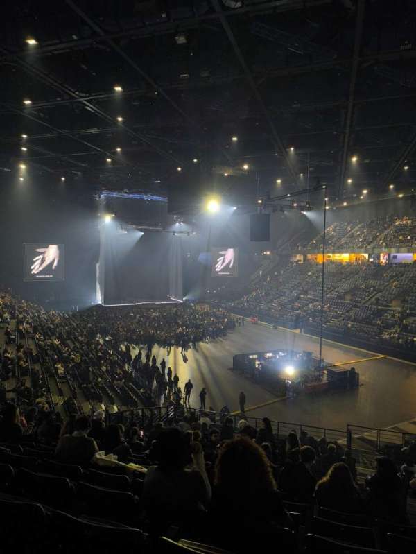 Accor Arena, section: Gradin T, row: 1, seat: 7