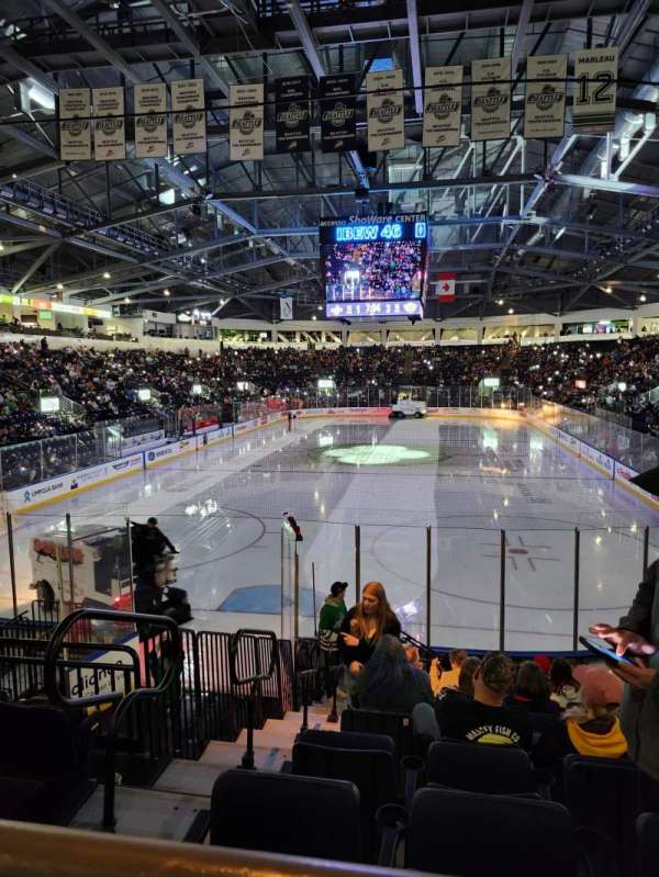 Accesso ShoWare Center, section: 111, row: 13, seat: 16