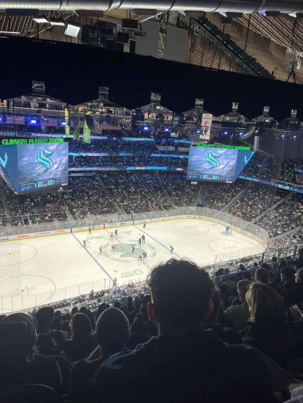 Climate Pledge Arena, section: 203, row: L, seat: 14