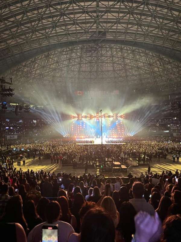 Rogers Centre, section: 124, row: 9, seat: 12