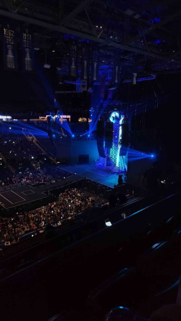 Scotiabank Arena, section: 322, row: 7, seat: 18