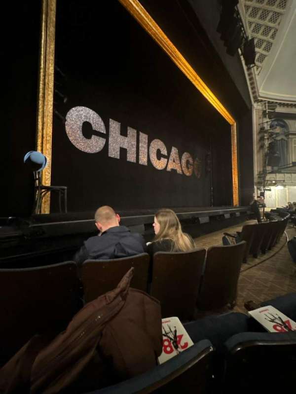 Ambassador Theatre, section: Orchestra R, row: B, seat: 9