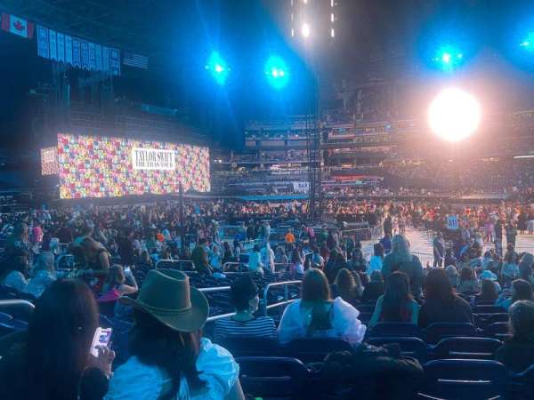Rogers Centre, section: 135, row: 19, seat: 9