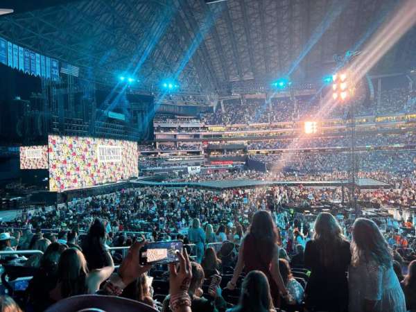 Rogers Centre, section: 138, row: 38, seat: 7
