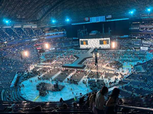 Rogers Centre, section: 521, row: 19, seat: 2